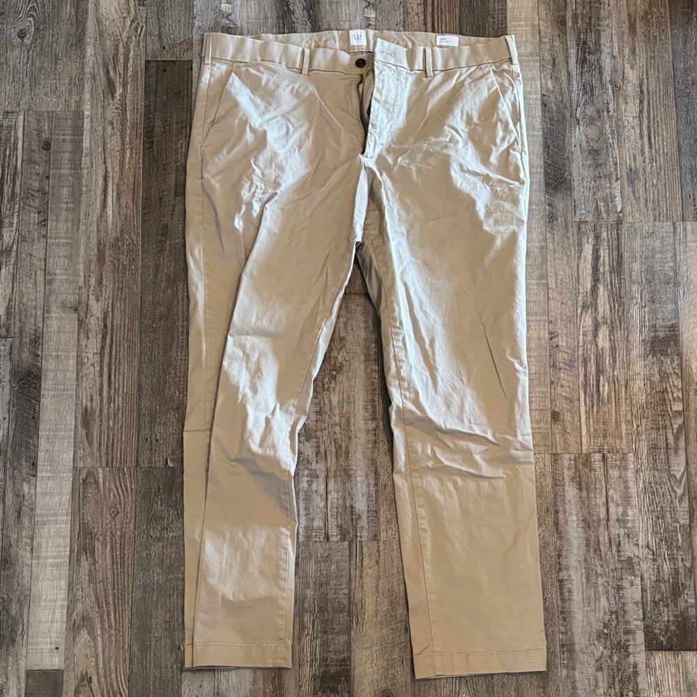 GAP Men's Khaki Chinos